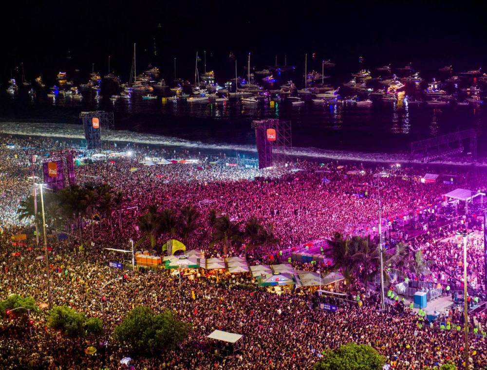 Madonna reunió el sábado 1.6 millones de personas en la playa de Copacabana para el cierre de su gira The Celebration Tour. La cantante deleitó a todos en un concierto que queda para la historia.