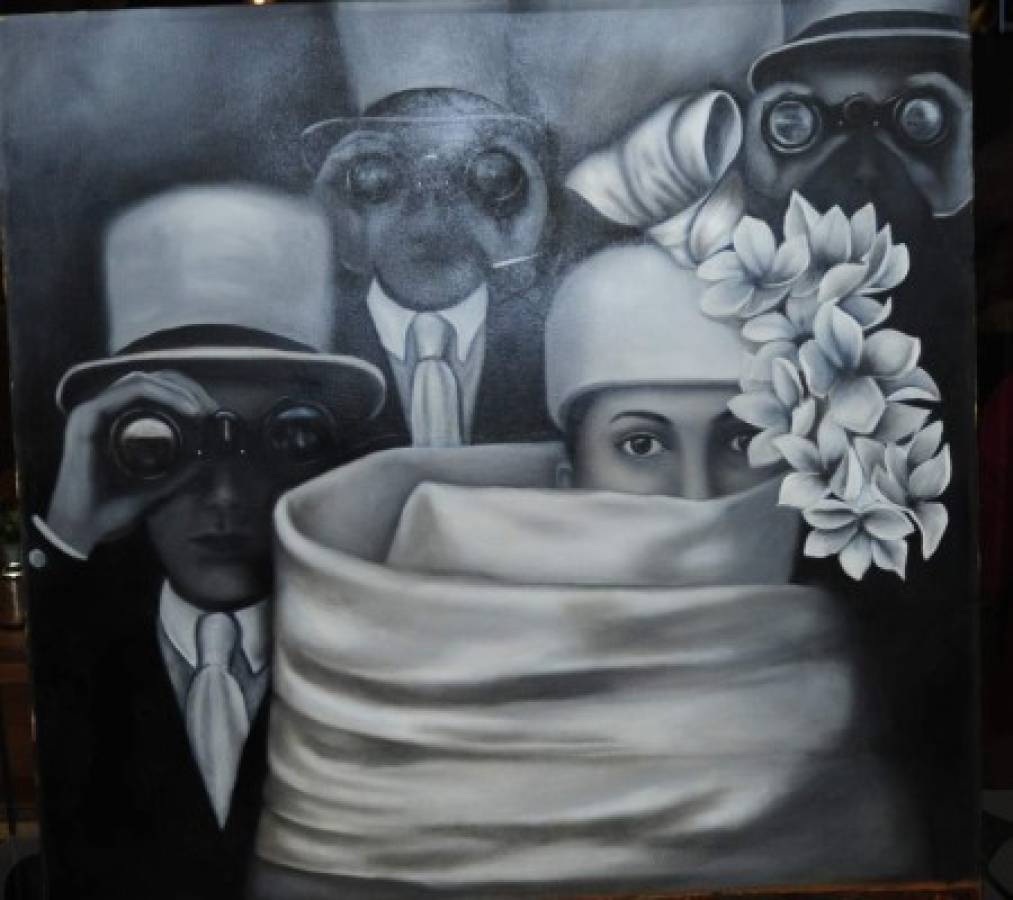 Exposición de arte de la artista Suyapa Monterroso en honor a la mujeres.