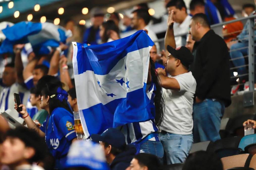 No se vio por la TV: Las imágenes que dejó el Honduras-El Salvador en Houston