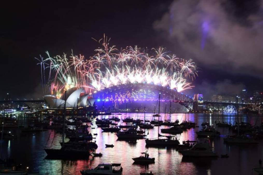 ¡Feliz Año Nuevo! En Australia ya es 2017 y lo celebran con fuegos artificiales