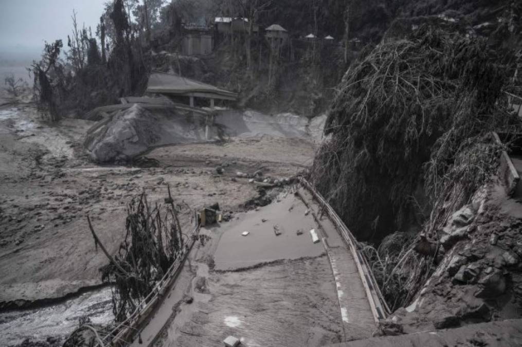 Las imágenes más angustiantes de la erupción volcánica en Indonesia