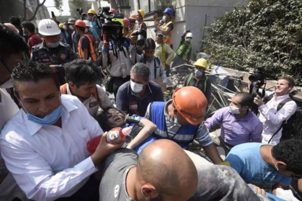 Las imágenes más impactantes del terremoto de 7.1 que golpeó a México