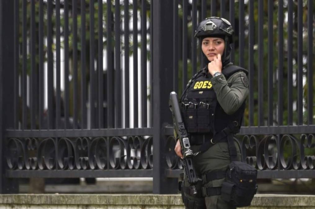 Las dramáticas imágenes que dejó el atentado terrorista en una academia policial de Colombia