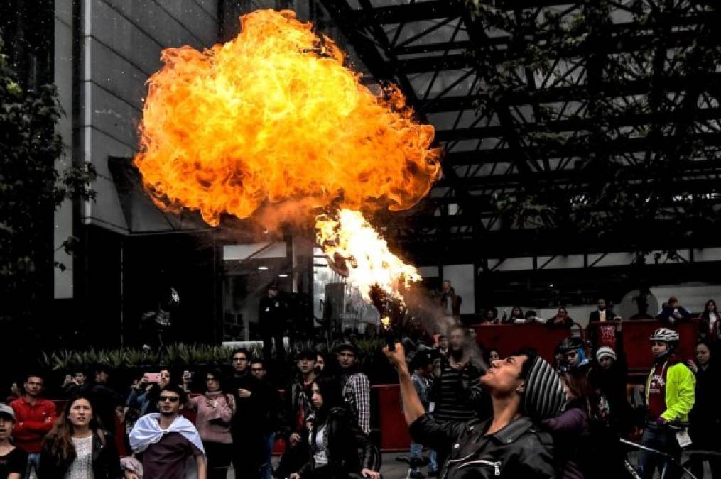 FOTOS: Colombia vive su séptimo día de protestas contra Iván Duque