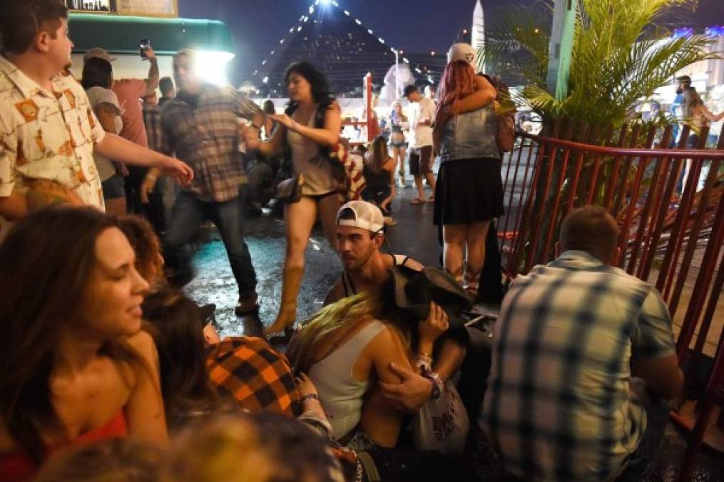 FOTOS: Los momentos más dramáticos del ataque en Las Vegas