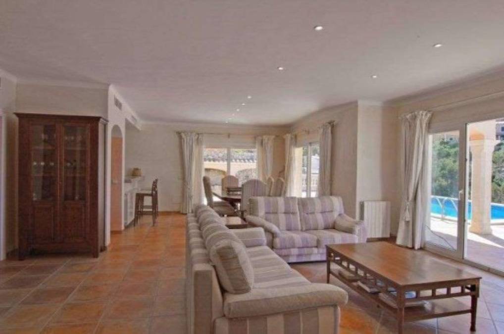 FOTOS: Brad Pitt y Angelina Jolie compran hermosa casa en España