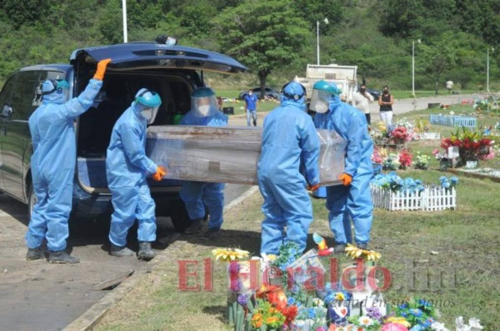 FOTOS: El desgarrador último adiós del pastor Mario Tomás Barahona