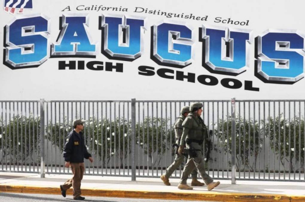 Lo que se sabe del tiroteo que dejó dos muertos en secundaria de Los Ángeles