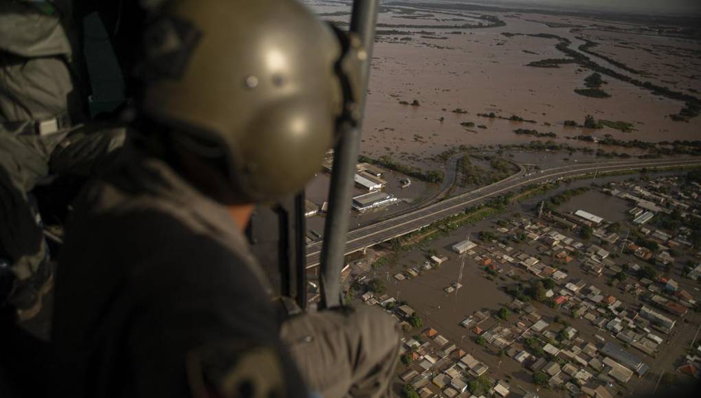 Imágenes aéreas de las inundaciones en Brasil que suman 100 muertes