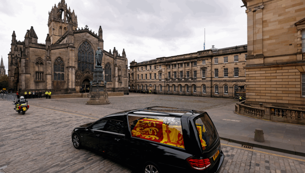 FOTOS: Así fue el traslado de los restos de Isabel II de Balmoral a Edimburgo