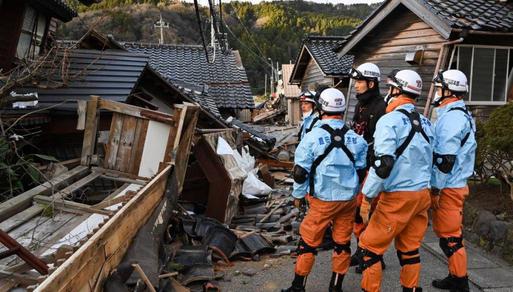 Imágenes del terremoto en Japón, que cobró la vida de al menos 55 personas