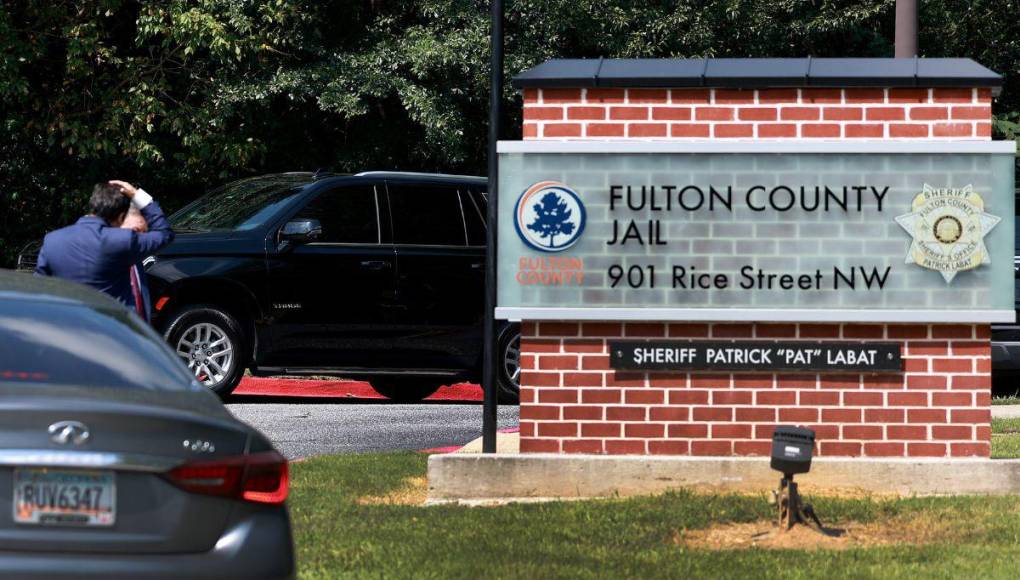 Así es Fulton Country Jail, el centro penal donde Donald Trump se entregará en Atlanta, Estados Unidos