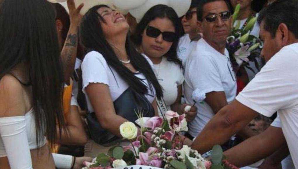 “Ayúdame a encontrar la tranquilidad”: Madre de Camila, niña asesinada en México durante entierro