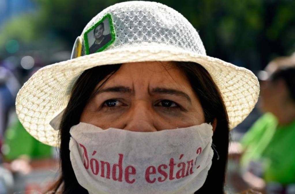 'Lucha y no fiesta': Las protestas en el Día de las Madres en México