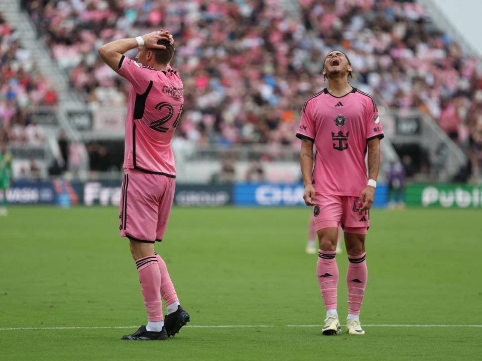 El astro argentino no vio acción porque el entrenador de lar Garzas rosas le dio descanso.