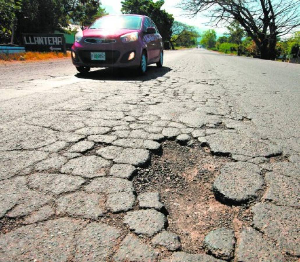 Honduras: Conductores pagan peaje por carretera CA-5 en mal estado