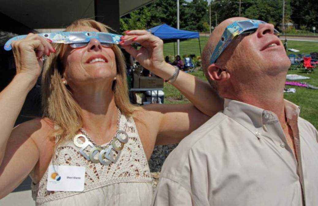Fotos: Así se disfrutó en el mundo el eclipse solar más esperado