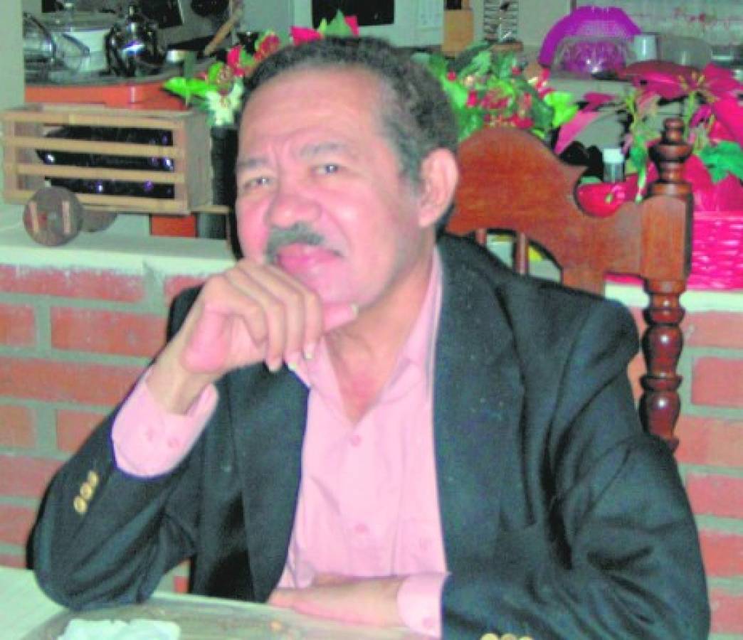 Fallece periodista y escritor hondureño Winston Cálix