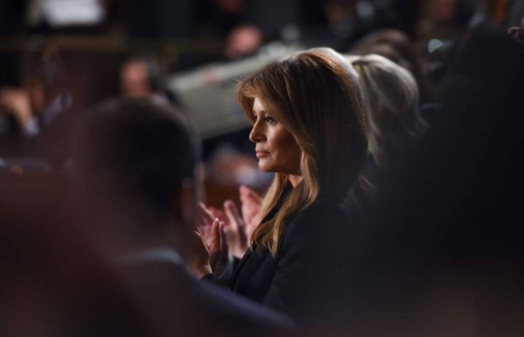 FOTOS: El sofisticado look de Melania Trump en el discurso del Estado de la Unión