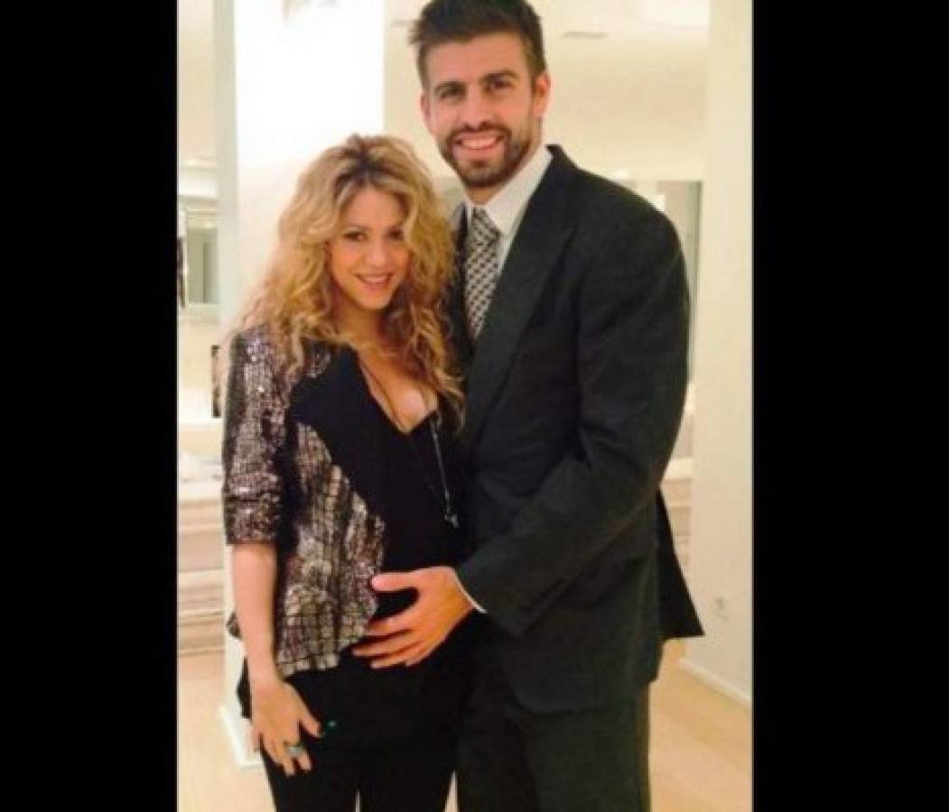 Shakira presume su embarazo junto a Piqué