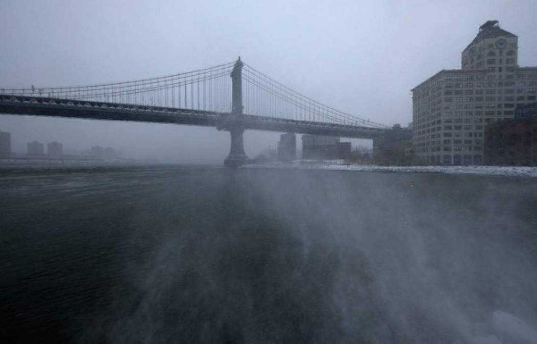 FOTOS: Así sobrevive EEUU al poderoso ciclón invernal