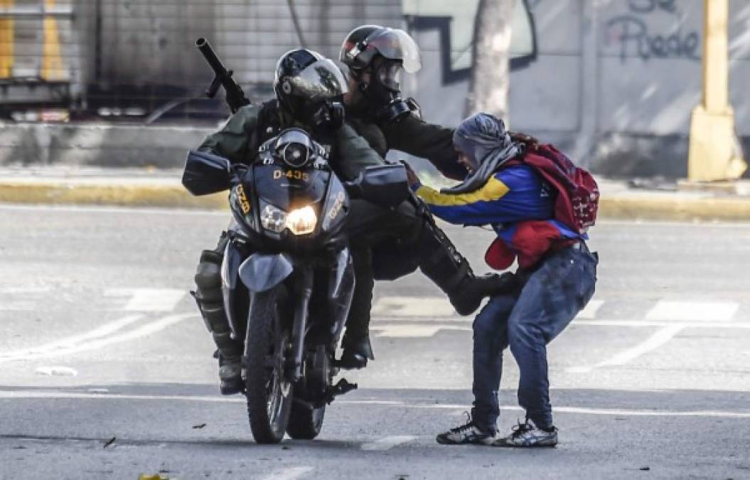 Maracay en Venezuela, entre saqueos y muertes, una ciudad sin Dios ni ley