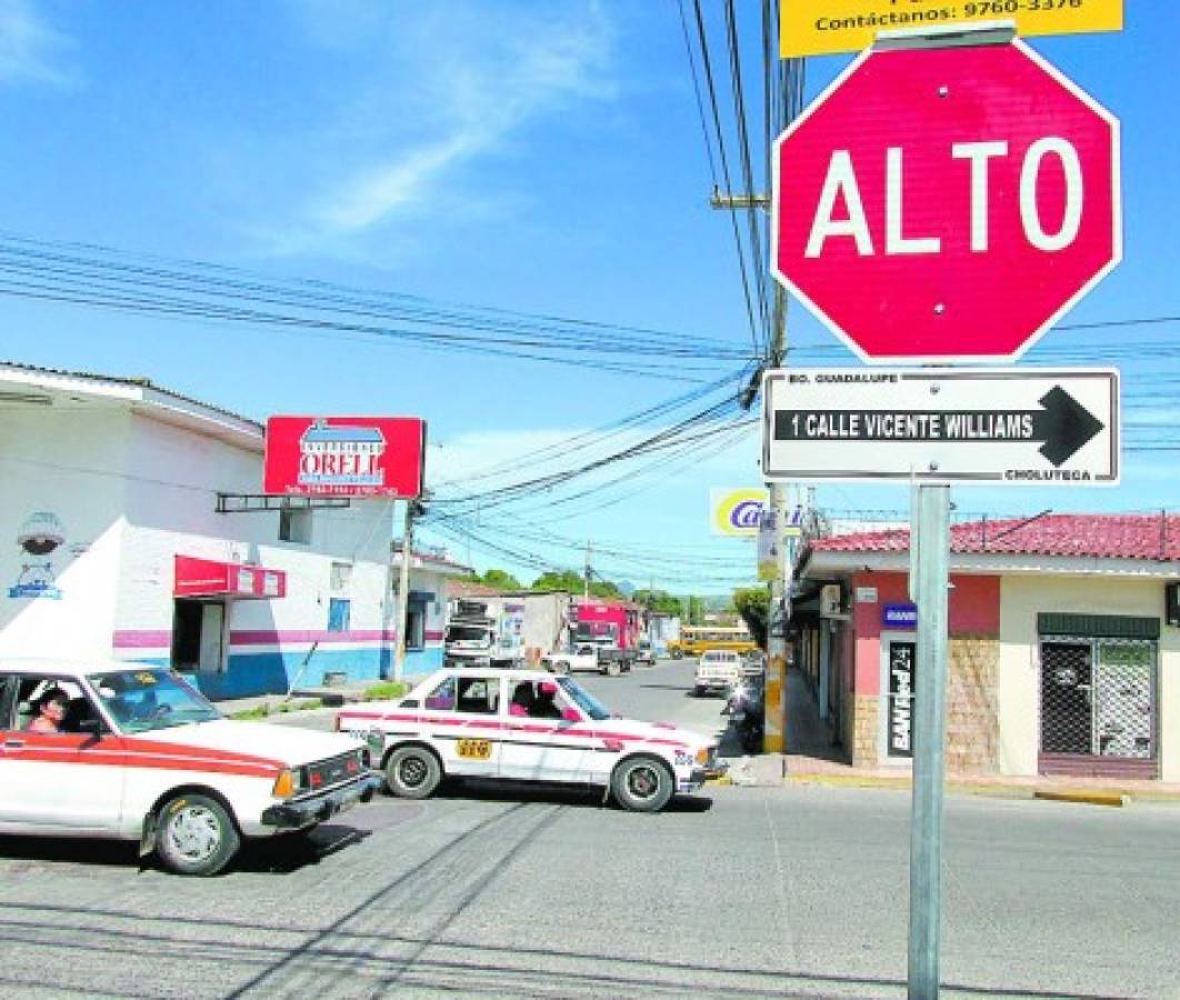 Instalan nomenclatura vial en calles de la ciudad de Choluteca