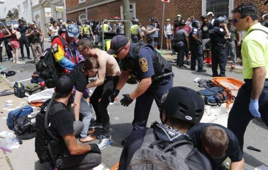 Las fotos más impactantes que dejó el ataque racista en Charlottesville, Virginia, Estados Unidos