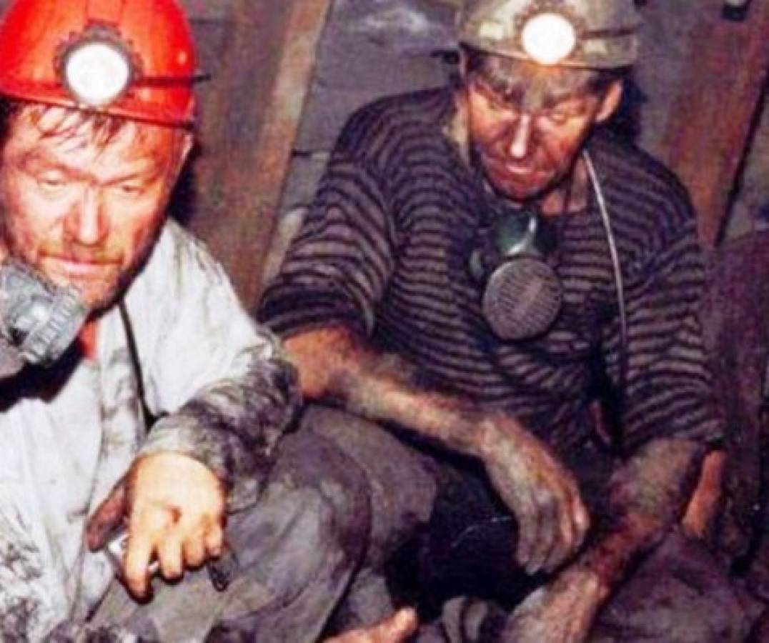 Unos 500 mineros bloqueados bajo tierra en el este de Ucrania