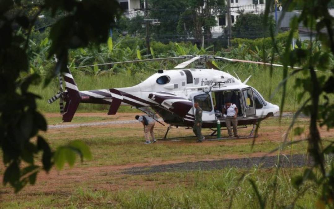 Así es el dramático rescate de los niños atrapados en una cueva de Tailandia