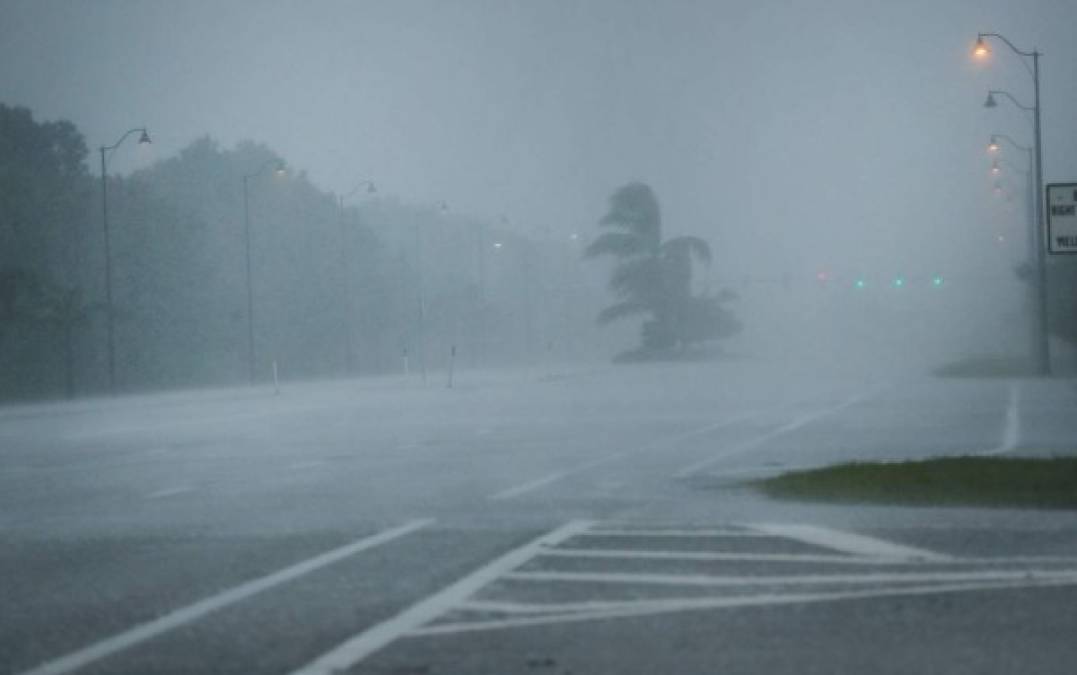 Las imágenes de una Florida azotada por el huracán Irma; ya son tres muertos