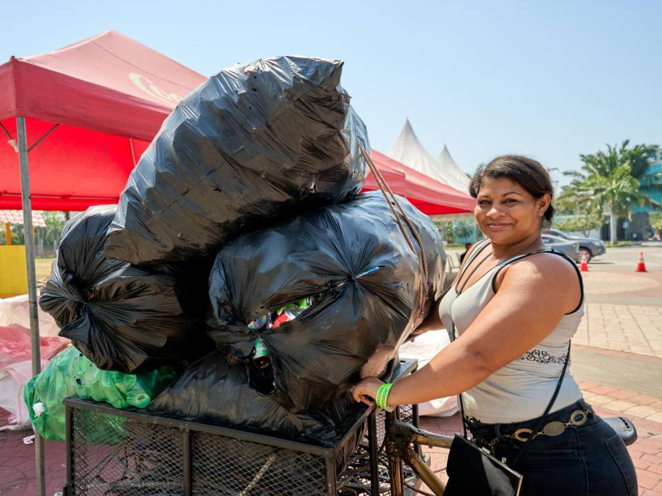 Fundación Cervecería Hondureña reconoce la labor de recicladores en el país