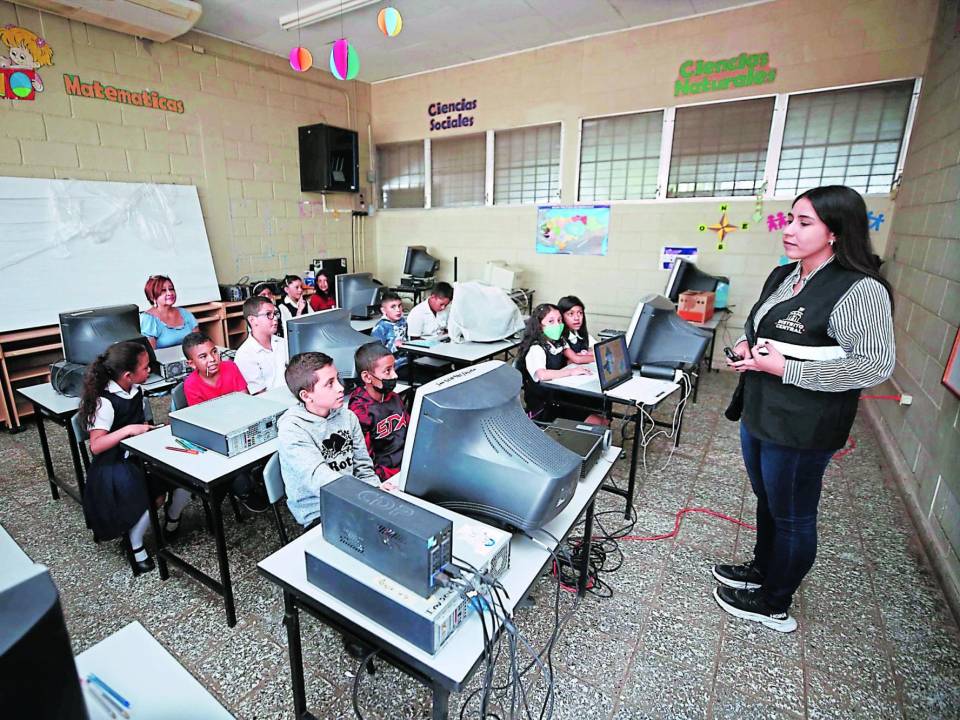 Los pequeños aprendieron a cuidar el agua y la energía.