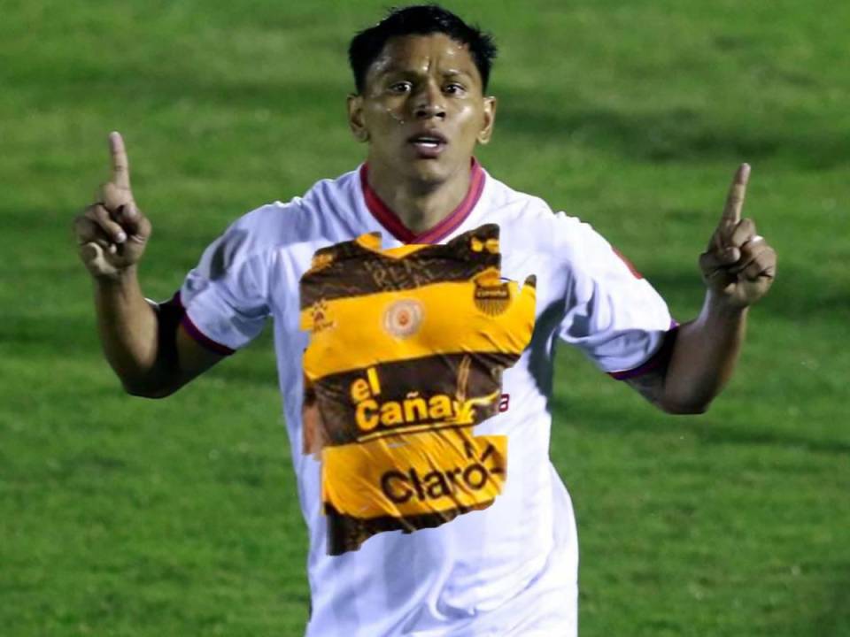 Bryan Moya llega a préstamo por un año al Real España.