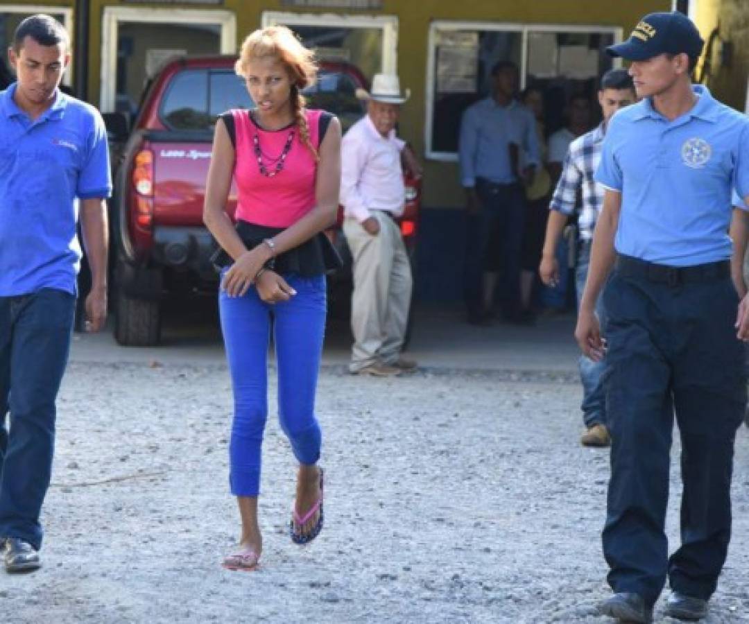 Violenta vida rodea a supuesta sicaria que se hace llamar 'Jefa de jefes'