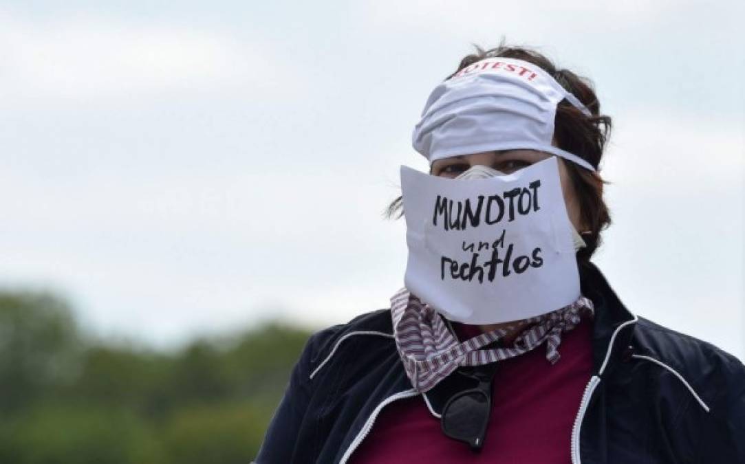 FOTOS: Masivas protestas en Alemania para presionar el desconfinamiento