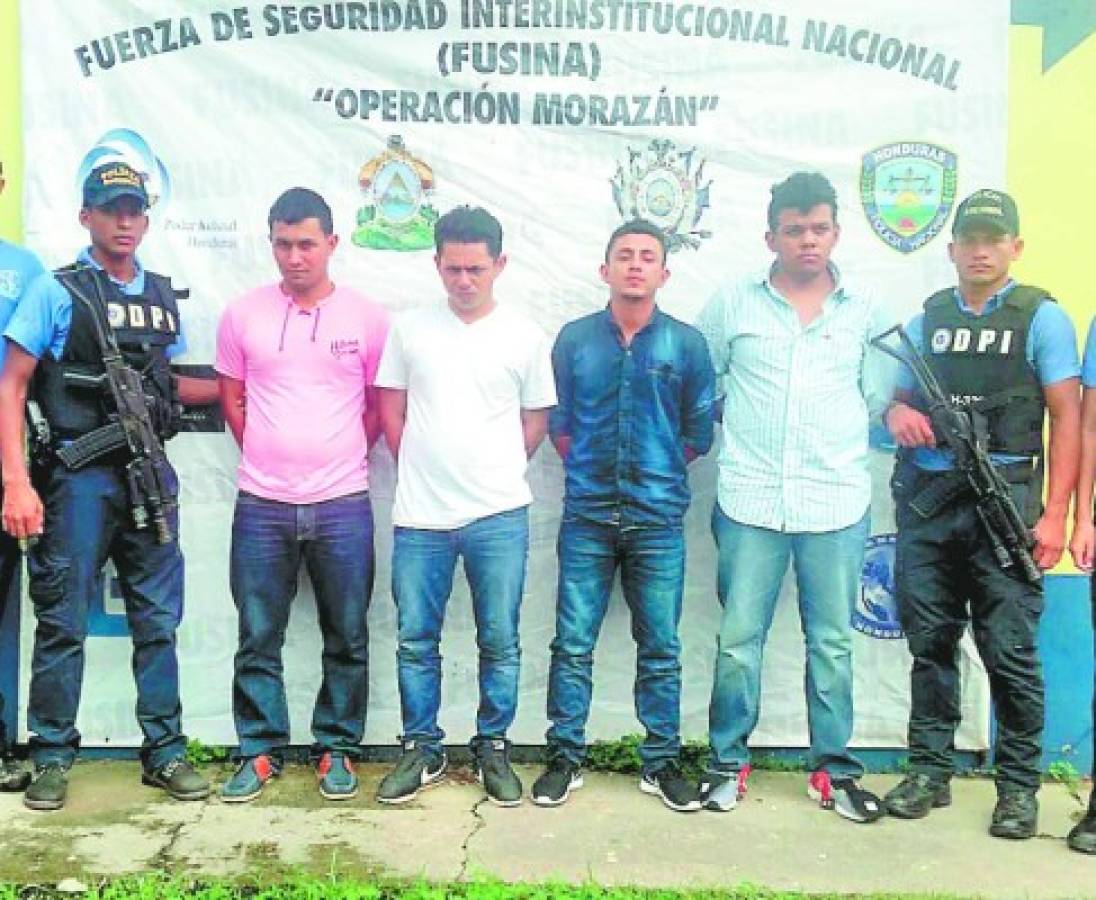Cae presunta banda de robacarros en La Ceiba