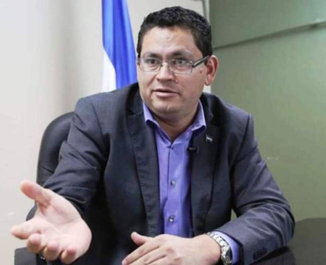 Escoto desmiente noticia sobre himno hondureño