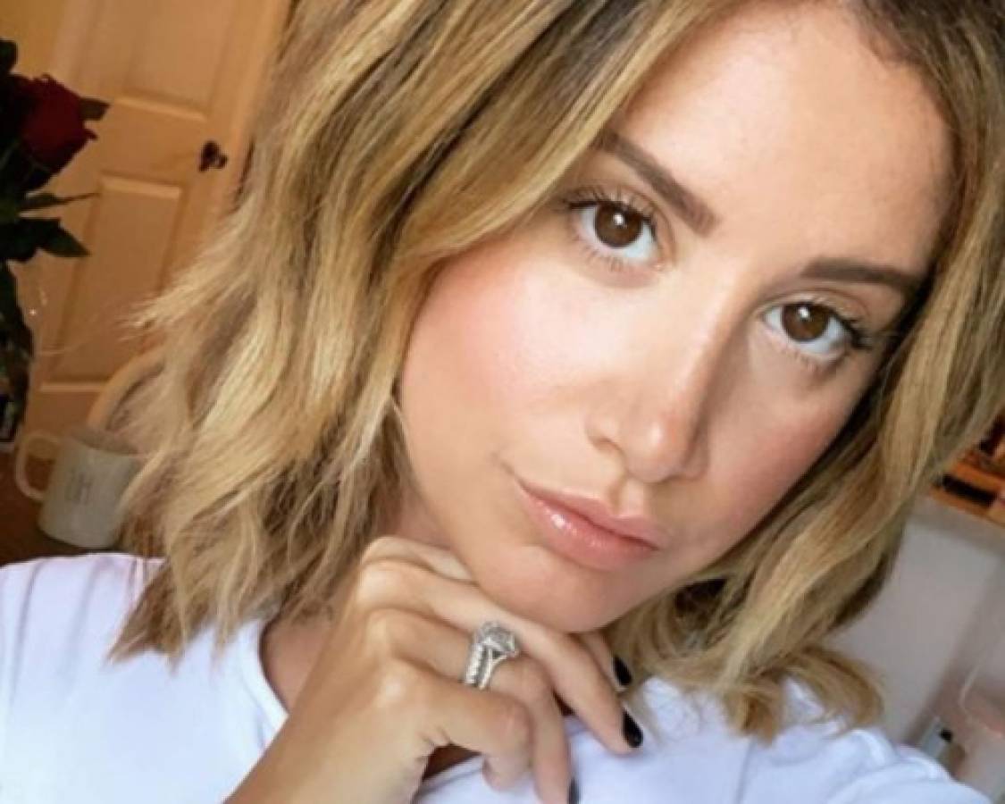 Ashley Tisdale muestra su celulitis para dar importante mensaje