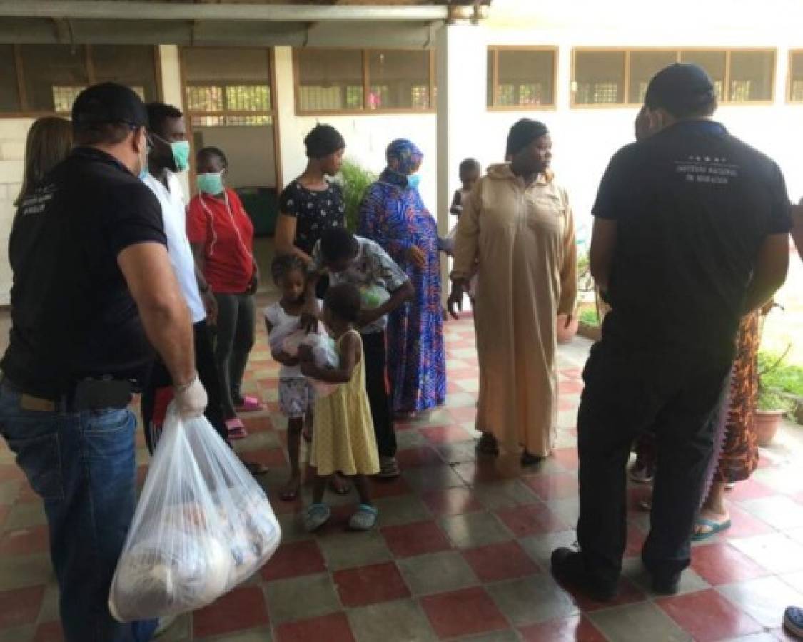 Honduras ofrece vuelos humanitarios a migrantes africanos, cubanos y haitianos