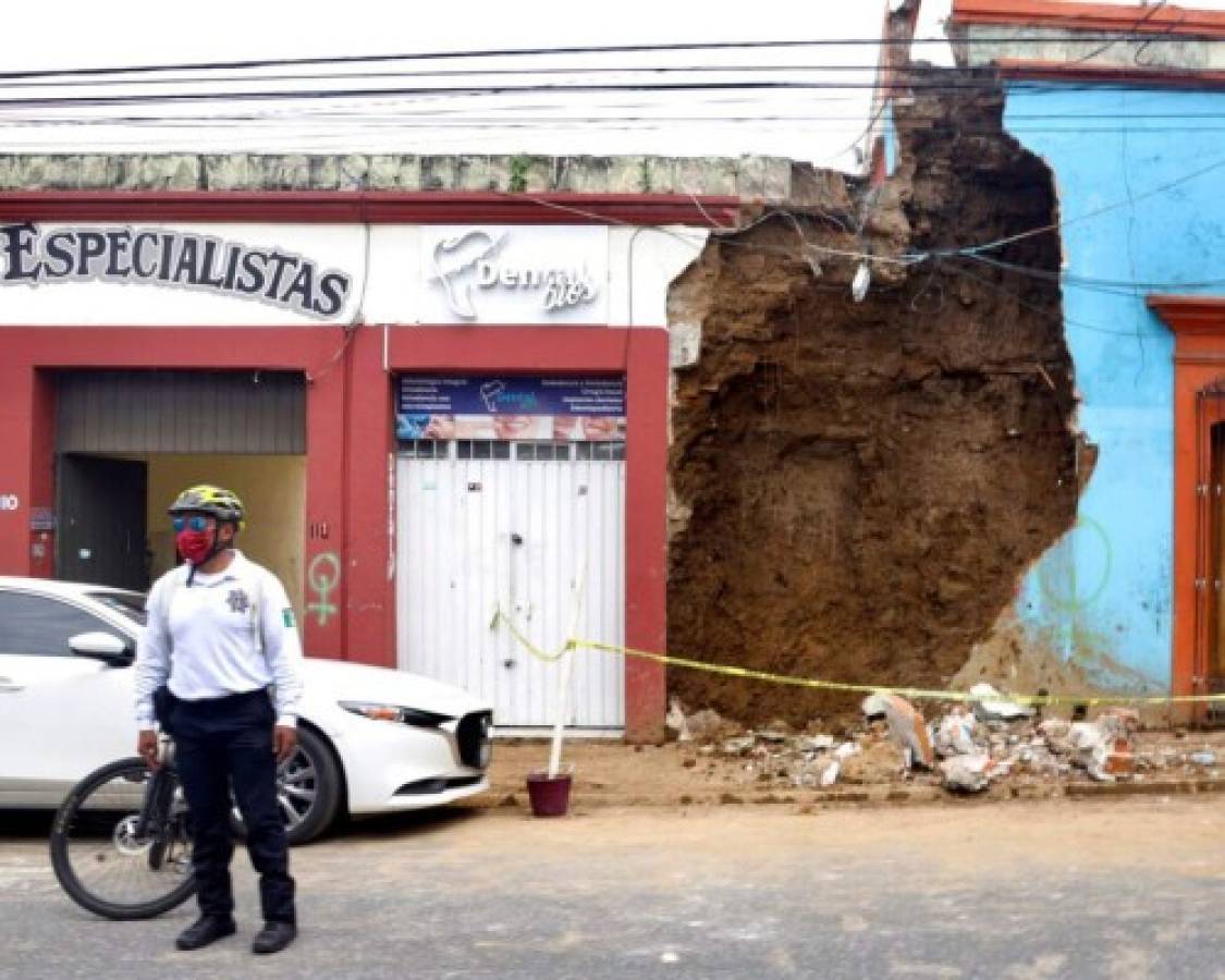 Al menos cinco muertos tras sismo de magnitud 7.5 en México