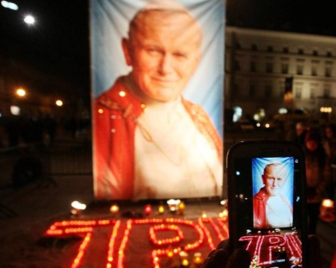 Conmemoran la muerte de Juan Pablo II