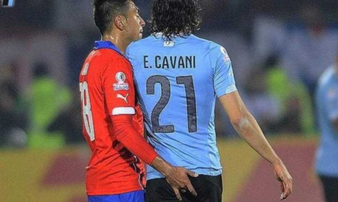 Fotos: Futbolistas que han puesto en entredicho su sexualidad con comprometedores momentos