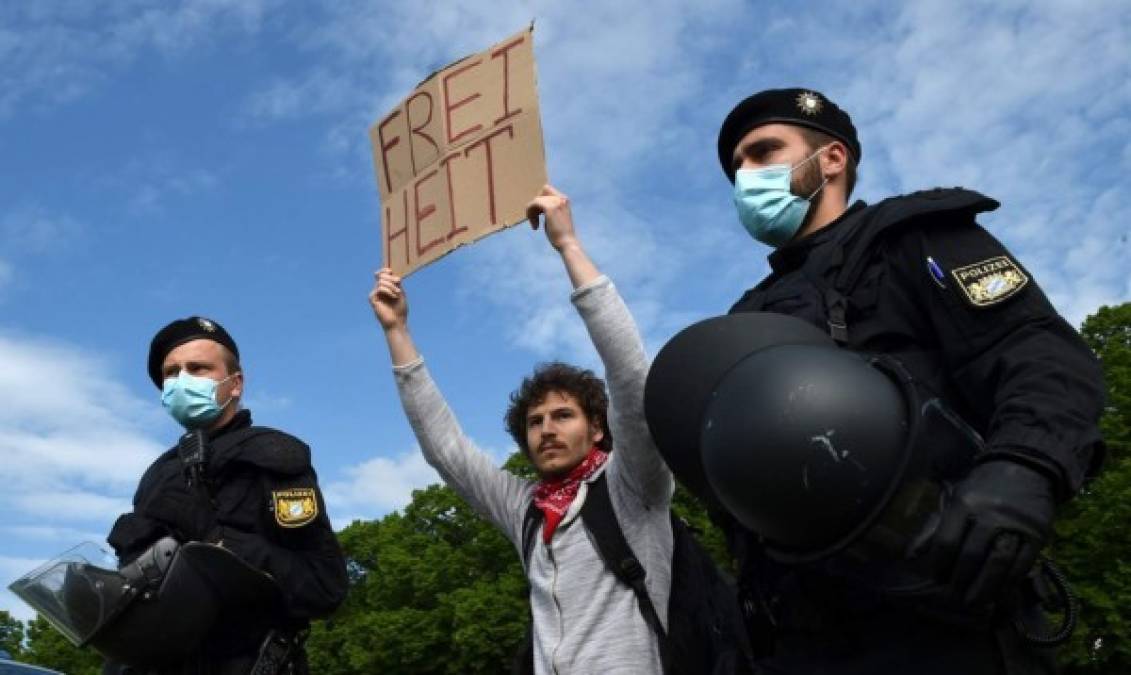 FOTOS: Masivas protestas en Alemania para presionar el desconfinamiento