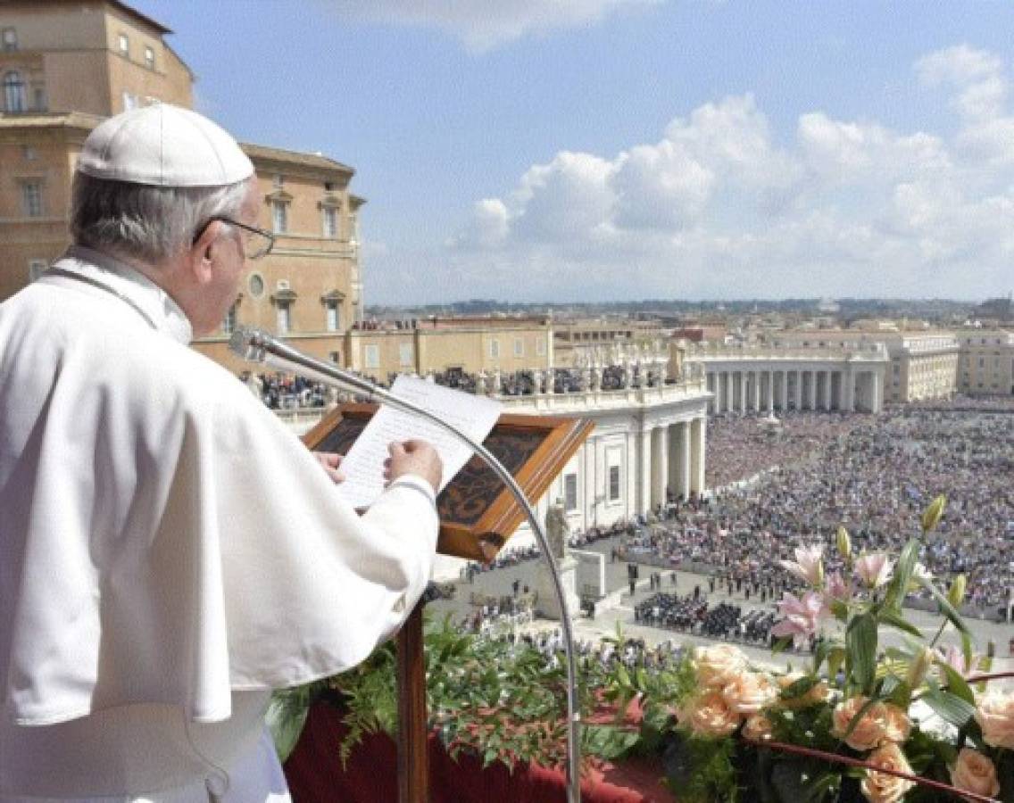 El papa Francisco implora la paz en Siria, donde reinan 'horror y muerte'