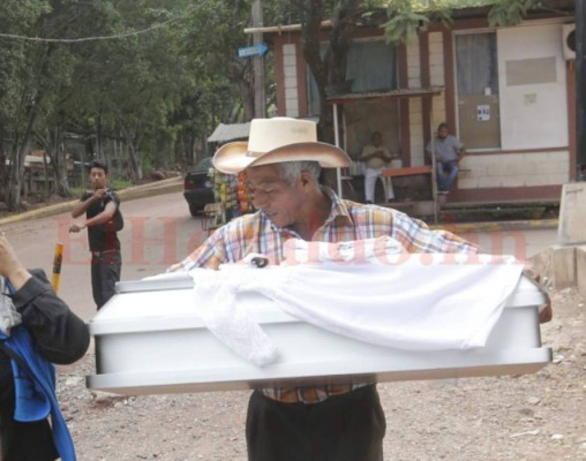 Honduras: Trasladan restos de bebé asesinada hacia Curarén, enmedio de consternación