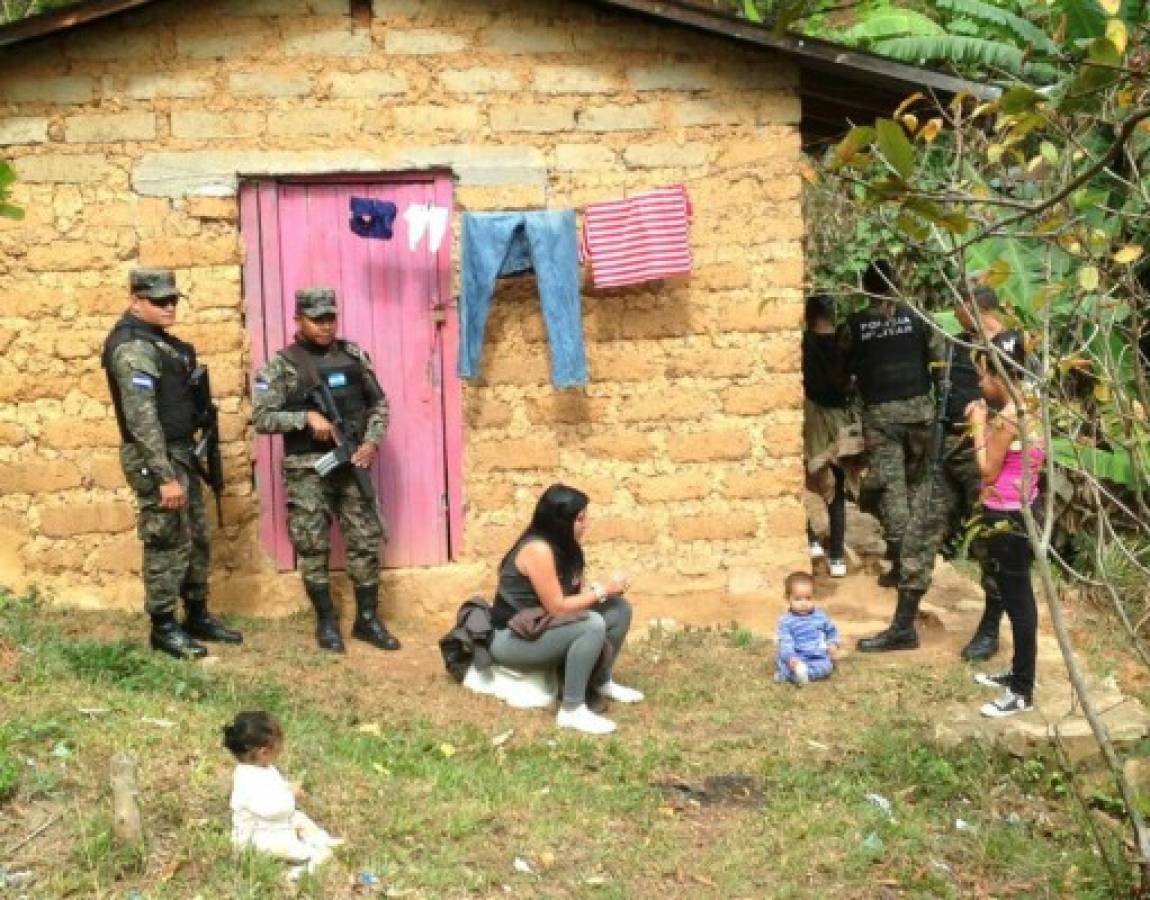 Capturan a tres personas en posesión de droga en Valle de Ángeles
