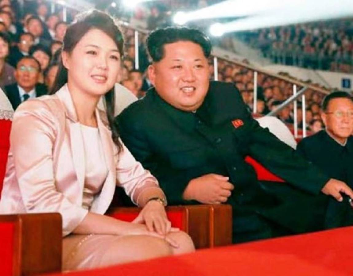 Salen las primeras imágenes de la esposa del gobernante de Corea del Norte