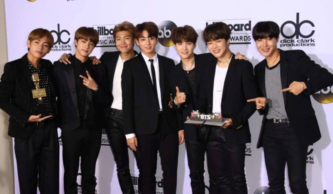 ¿Quiénes son BTS, el grupo surcoreano que causó furor en los Premios Billboard 2017?