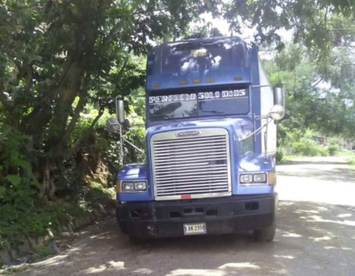 Encuentran abandonado furgón supuestamente del subcomisionado Jorge Alberto Barralaga
